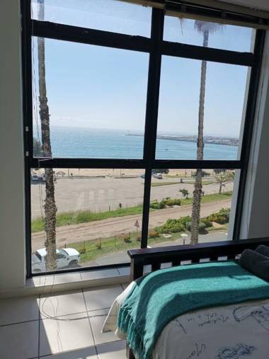 Point Village Accommodation - Santos 40