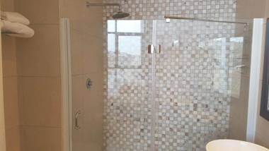 Nautica 708 Seaview Luxury Apartment