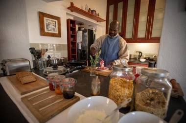 Kogman & Keisie Guest Farm