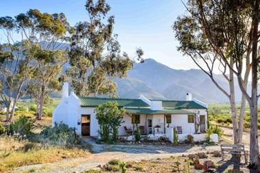 360on62 Farm Cottages