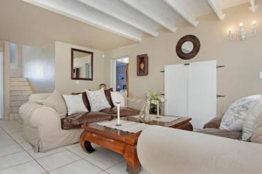 Blue Lagoon 2 by HostAgents