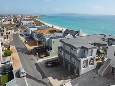 Tenos On Calypso 16 by HostAgents