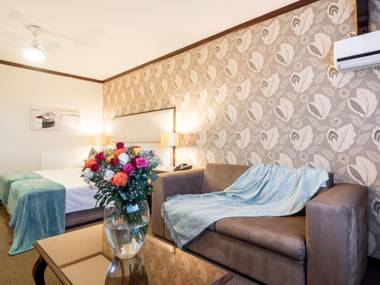 Knysna Log-Inn Hotel