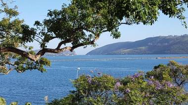 Phoenix Lodge and Waterside Accommodation