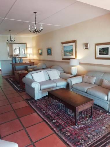 Point Lodge On the Waters Edge