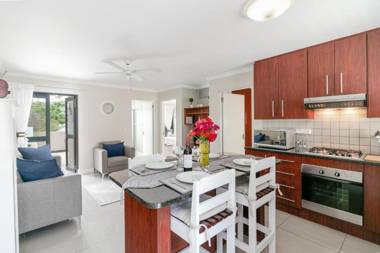 Blue Moon Apartments