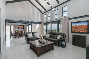 Pezula Ocean & Valley Views