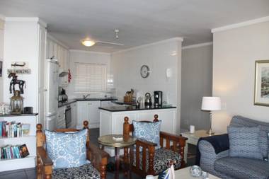 Waterfront 17 Quay West