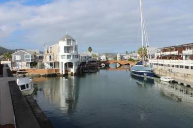 Waterfront 17 Quay West