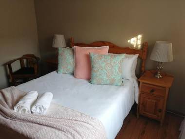 Midway Overnight Rooms