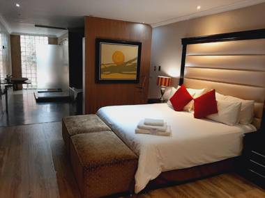 African Moon Corporate House ta Eagle Rock Corporate Guest House