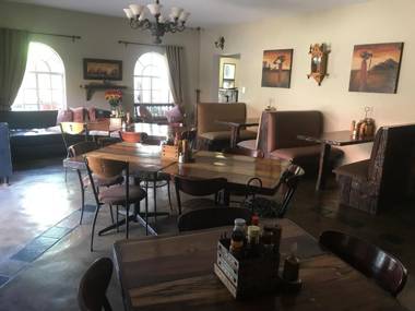 Africa Footprints Lodge Kempton Park