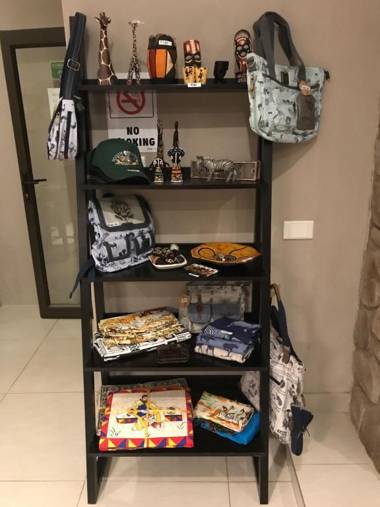 Aerotropolis Guest Lodge