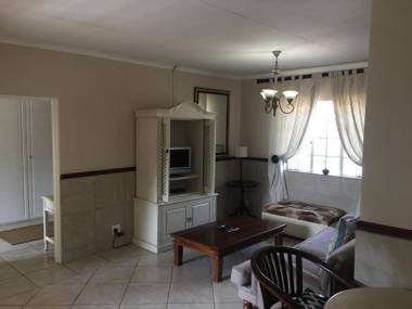 Summerview Guest Lodge