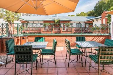 Courtyard Hotel Rosebank