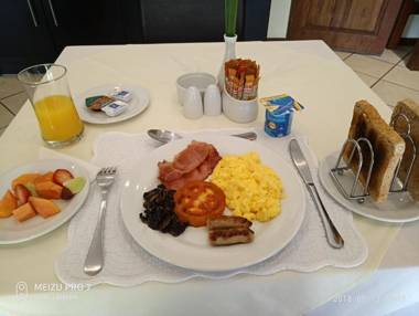 Sand River Guest House