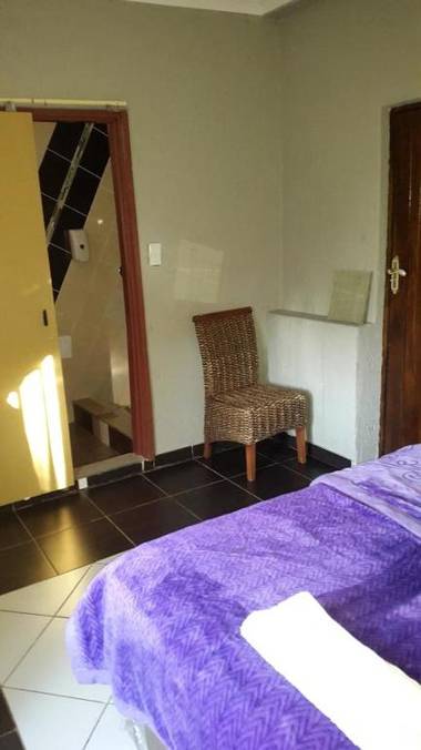 Monarchy Guest House