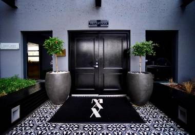 Max Executive Apartments