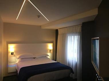 Signature Lux Hotel By ONOMO Sandton
