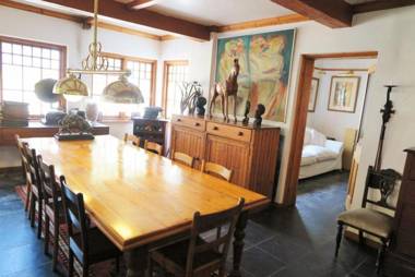 Sandton Farmhouse Executive B&B