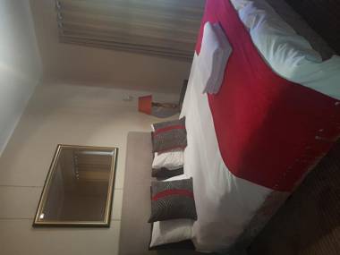 Kadoshstay@77 Grayston