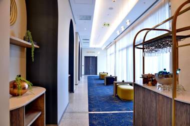 Courtyard Hotel Waterfall City