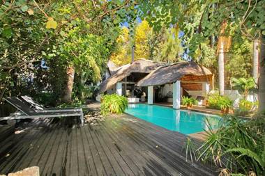 Hakunamatata Lodge and Health Spa