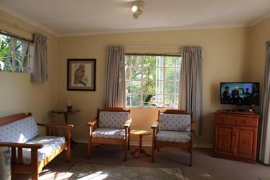 Lemon Thorn Cottage for 2 people with wonderful private terrace in garden