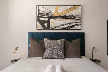 Hyde Park House Apartments