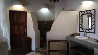 Wildlife Estate House With Mountain Views & 12-Meter Pool