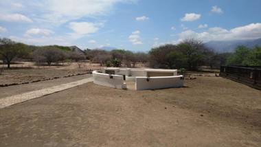 Wildlife Estate House With Mountain Views & 12-Meter Pool