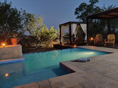 THE BAOBAB BUSH LODGE no self catering tv in lapa