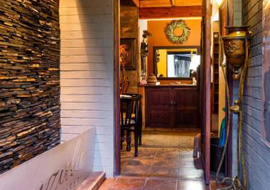 Ama Zulu Guesthouse & Safaris