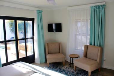 Whale Rock Luxury Lodge