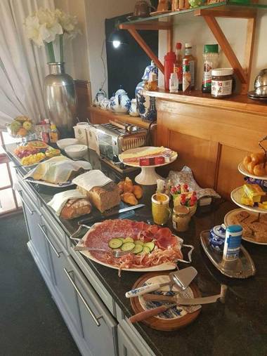 Mulligans Guest Lodge