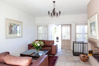 Villa Blu Guesthouse