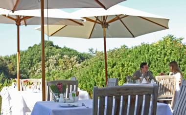 Mosselberg on Grotto Beach