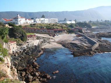 Smuts Ave. Guest Rooms