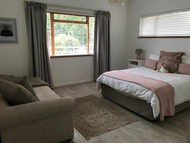 The Owl Tree House Voelklip Hermanus