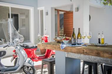 The Whale on Main B&B