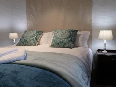 Hemel en Aarde Village Accommodation