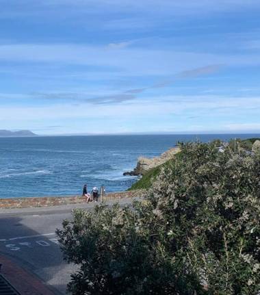 Hermanus Waterfront Apartment