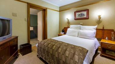 Hotel Numbi & Garden Suites