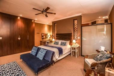 Bambuu Lakeside Lodge