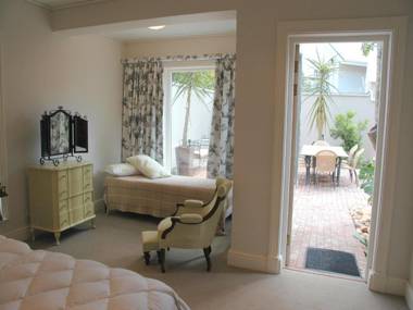 1A St. Aidan's Guest Cottage