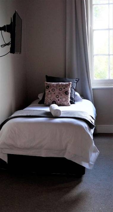 137 High Street Guest House