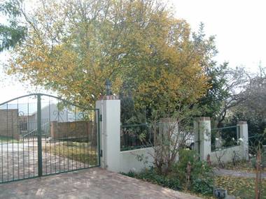 Antique Silk Self Catering Unit