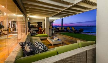 185 on BEACH Boutique Suites