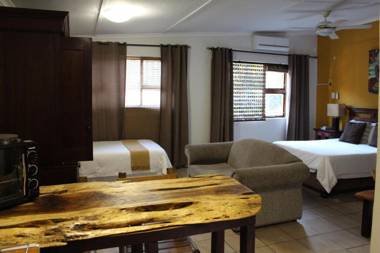 Tidewaters River Lodge