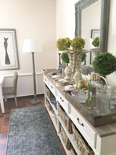 No.10 Caledon Street Guest House